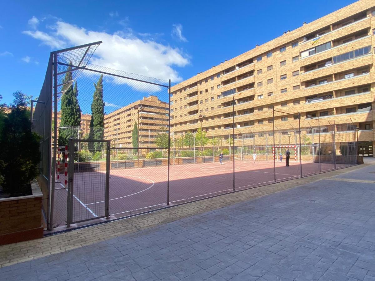Апартаменты Aires De Toledo-Parque Warner Y Madrid En Familia Экстерьер фото