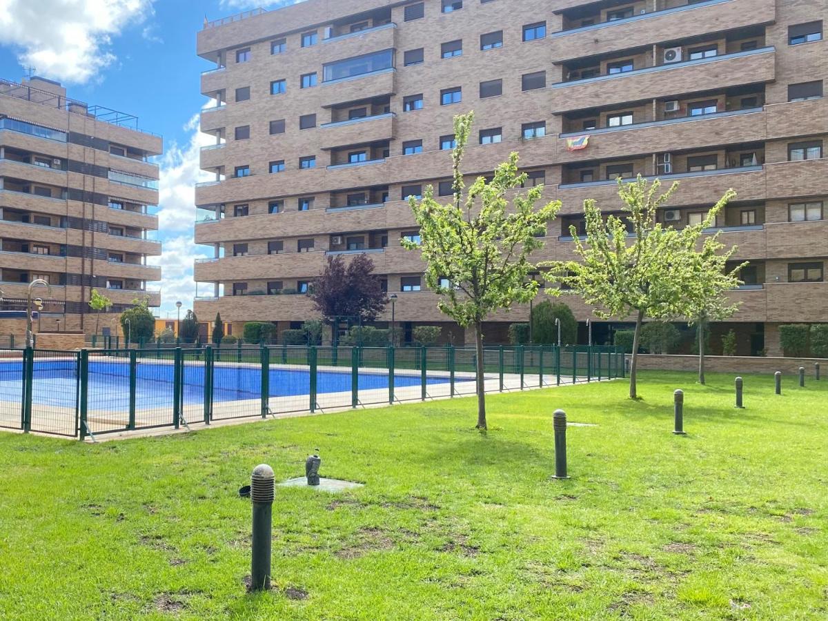 Апартаменты Aires De Toledo-Parque Warner Y Madrid En Familia Экстерьер фото